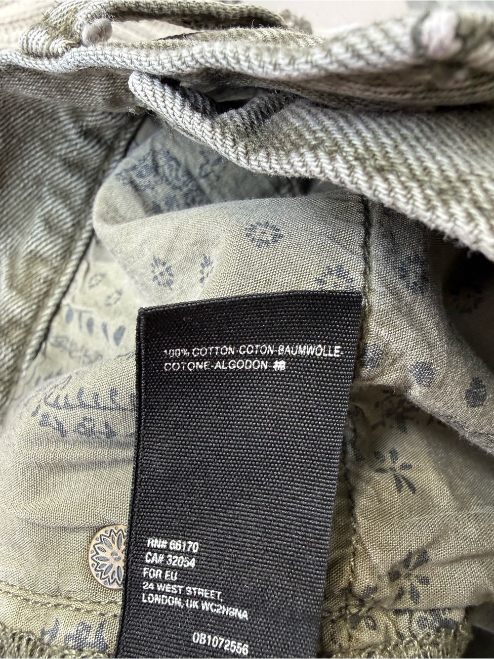 Free People We The Free Sequoia Distressed Denim Shorts Olive Green Size 28 - Picture 11 of 13
